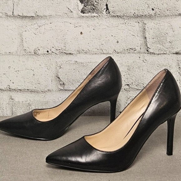 Marc Fisher Elegant Black Women's Pumps - Picture 2 of 8